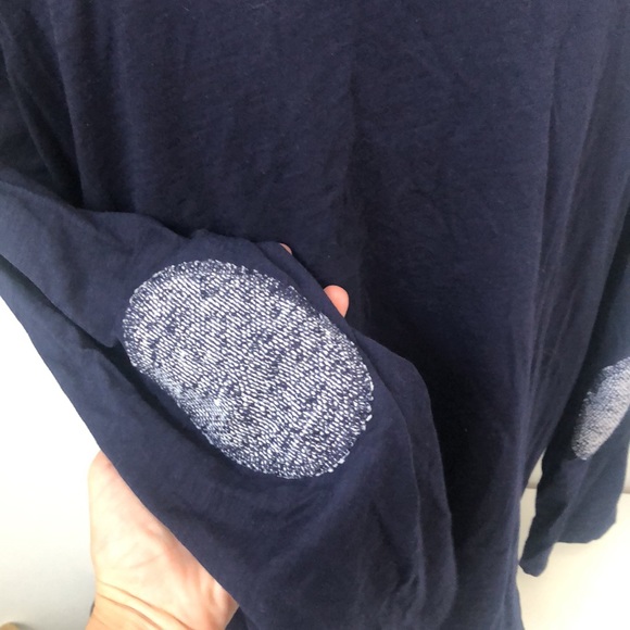 Gap Long Sleeve - Picture 3 of 6